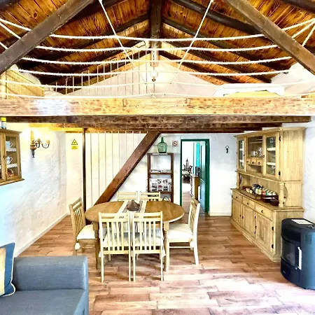 Casa Rural Muy Tranquila Con Estupenda Vista En Valsequillo * Las Palmas